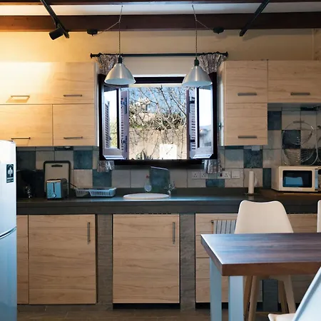 펜션 Traditional Stone House - Where Tradition Meets Comfort *