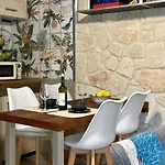 Traditional Stone House - Where Tradition Meets Comfort * Mesa Chorio