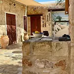 Traditional Stone House - Where Tradition Meets Comfort Mesa Chorio