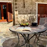 Traditional Stone House - Where Tradition Meets Comfort *