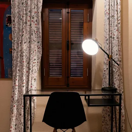 Hébergement de vacances Traditional Stone House - Where Tradition Meets Comfort *