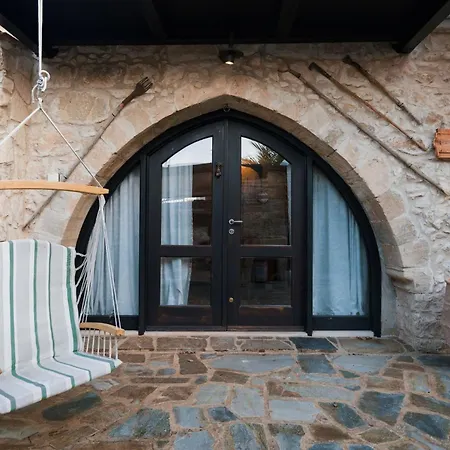 Ferienhaus Traditional Stone House - Where Tradition Meets Comfort Mesa Chorio