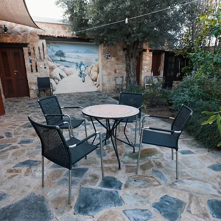 Traditional Stone House - Where Tradition Meets Comfort Mesa Chorio