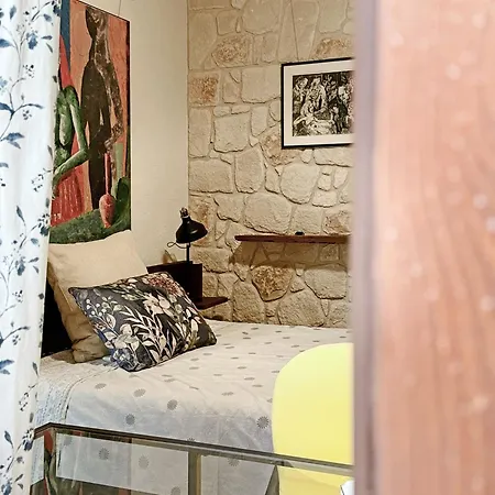 Traditional Stone House - Where Tradition Meets Comfort Mesa Chorio