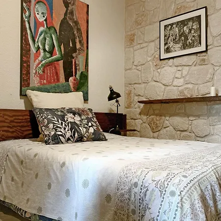Traditional Stone House - Where Tradition Meets Comfort *