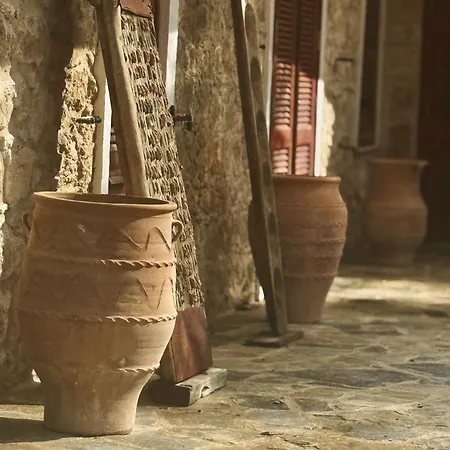 Traditional Stone House - Where Tradition Meets Comfort *