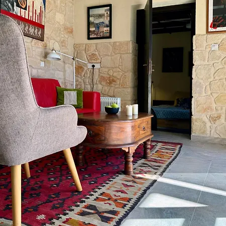 Hébergement de vacances Traditional Stone House - Where Tradition Meets Comfort Mesa Chorio