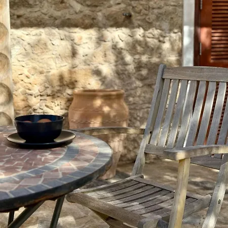 Traditional Stone House - Where Tradition Meets Comfort Hébergement de vacances