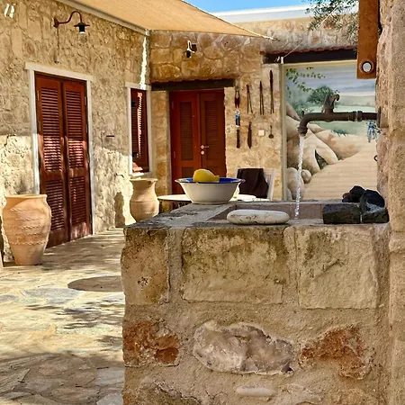 Traditional Stone House - Where Tradition Meets Comfort Mesa Chorio