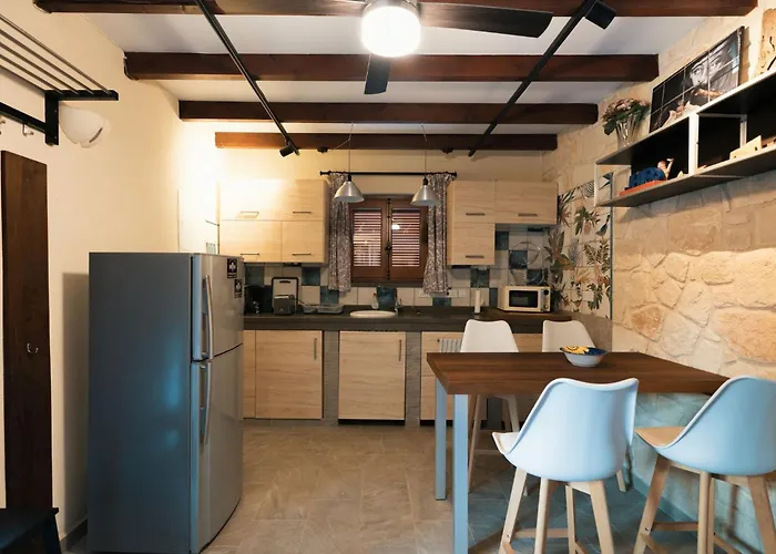 Traditional Stone House - Where Tradition Meets Comfort *